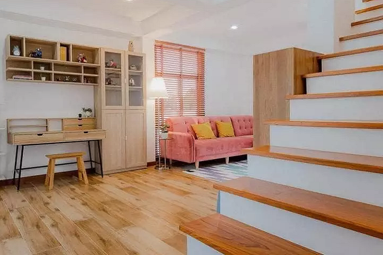 Cả gia đình quây quần bên nhau, ăn bữa cơm, uống chén trà, kể cho nhau nghe chuyện hôm nay. Không gian hiện đại đan xen chút vintage khá lãng mạn.