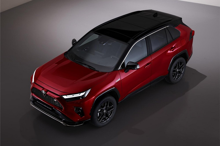Dự kiến, Toyota RAV4 GR Sport 2023 sẽ chính thức được bán tại thị trường châu Âu vào quý IV năm nay. Hiện giá xe Toyota RAV4 GR Sport 2023 vẫn chưa được công bố.