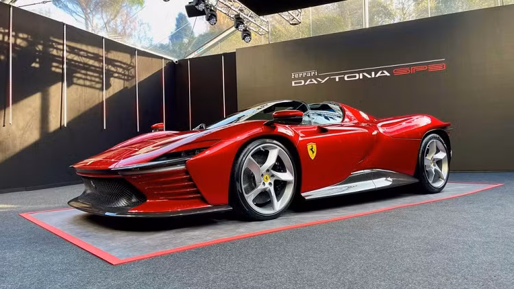 Ferrari Daytona SP3 duoc vinh danh “sieu xe dep nhat nam 2022