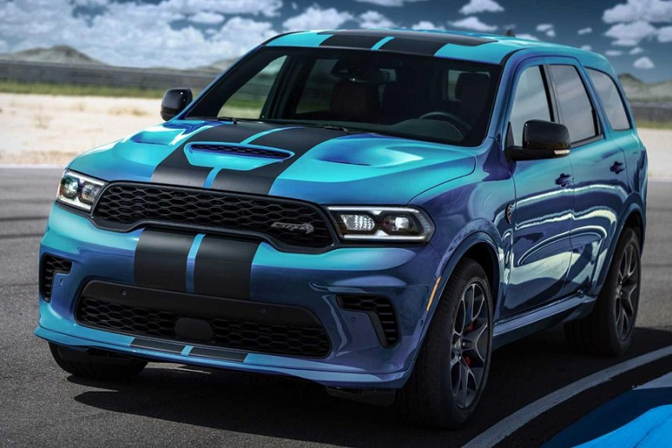 Nhiều người mê xe khi biết mình đã chậm tay trong việc đặt mua xe Dodge Durango SRT Hellcat 2021 đã tỏ ra tiếc nuối, danh sách này kéo dài khiến hãng xe Dodge cân nhắc trước khi quyết định cho Dodge Durango SRT Hellcat bản nâng cấp giữa vòng đời tái xuất 1 lần nữa trên sân khấu được cho sẽ rất hoành tráng vào tháng 9/2022 này.
