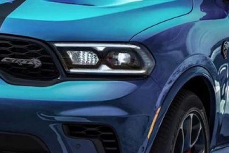 Khá đáng tiếc là ngoài thông tin sẽ đưa Dodge Durango SRT Hellcat trở lại việc sản xuất với phiên bản 2023, hãng xe Mỹ không công bố thêm bất kỳ thông tin nào về giá bán cũng như sức mạnh của xe có được nâng cấp hay giữ nguyên so với bản Dodge Durango SRT Hellcat 2021.