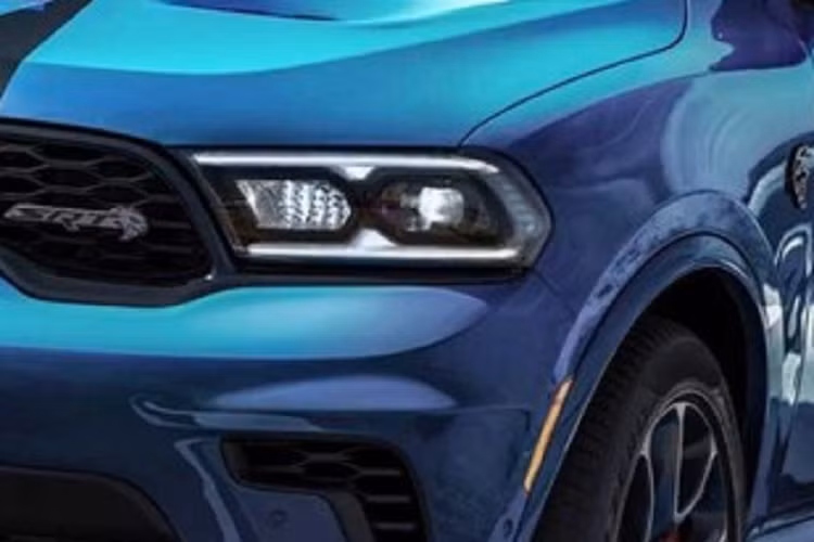 Khá đáng tiếc là ngoài thông tin sẽ đưa Dodge Durango SRT Hellcat trở lại việc sản xuất với phiên bản 2023, hãng xe Mỹ không công bố thêm bất kỳ thông tin nào về giá bán cũng như sức mạnh của xe có được nâng cấp hay giữ nguyên so với bản Dodge Durango SRT Hellcat 2021.
