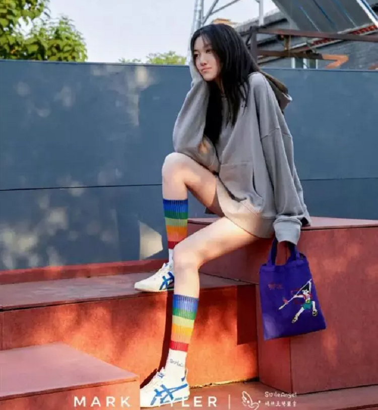 Con gai Vuong Phi ngay cang sexy, co chi tiet y het me-Hinh-7