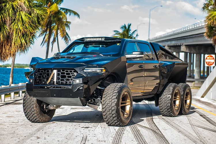 “Quai vat co bap” Juggernaut 6X6 gia 6 ty dong do tu Ram TRX