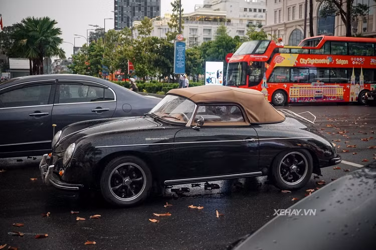 Chiếc Porsche 356A Speedster tại Việt Nam này sở hữu một cấu trúc gầm hoàn toàn mới được thiết kế bởi nhân viên của Porsche Erwin Komenda. Ngoài ra, một số chi tiết như vỏ động cơ và một số bộ phận treo được dựa trên và ban đầu được phát triển cũng như chia sẻ với thương hiệu Volkswagen.