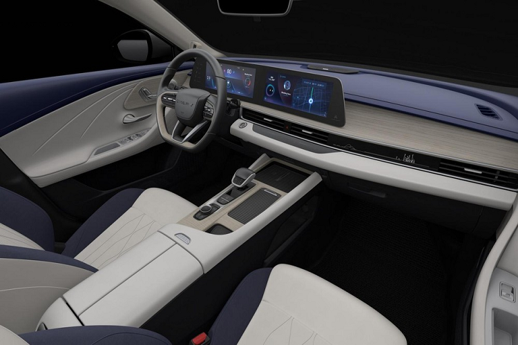 Ở bên sườn, Chery Arrizo 8 có thiết kế hình vòng cung và phần nóc dóc trượt rõ ràng phía sau, không chỉ tạo thêm bầu không khí gợi cảm cho chiếc xe mà còn làm nổi bật cảm giác chuyển động nhanh nhẹn. Không chỉ vậy, việc sử dụng nhiều đường gân cũng giúp tăng cảm giác ba chiều cho thân xe. Trong khi đó, phần đuôi xe mang thiết kế tương đối đơn giản, cụm đèn hậu hình tam giác hai bên đối ứng với đèn pha, và xe mới cũng áp dụng thiết kế đèn hậu xuyên thấu.