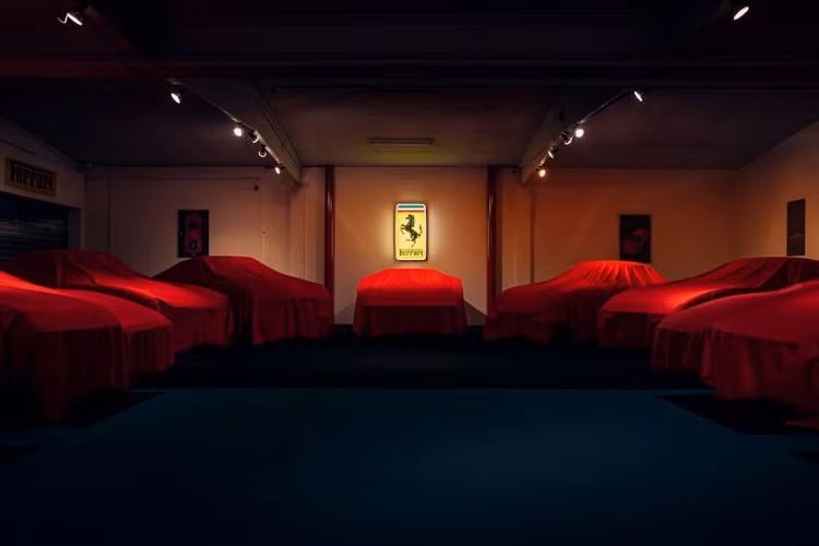 Ông thậm chí còn đã tính đến việc mở bảo tàng ôtô nhưng kế hoạch này đã bị thất bại, sau đó Marcel Petitjean quyết định bán những chiếc xe này.