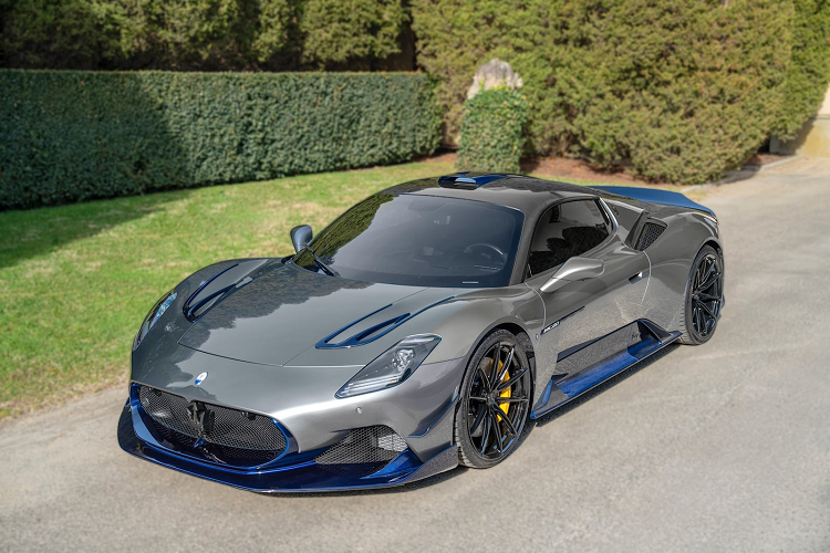 Giám đốc điều hành của công ty, Peter Eskander chia sẻ rằng bộ Bodykit độ Maserati MC20 đầu tiên đã được anh lắp ráp. Anh cũng cho biết, biết bộ Bodykit mới bao gồm bảy chi tiết mới: bộ chia gió trước, cánh mũi, lỗ thông hơi, ốp hông và hốc gió ở trên mui.