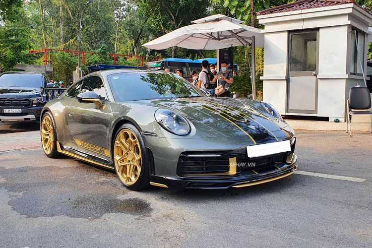 Porsche 911 Carrera S độ TechArt độc nhất Việt Nam. Với gói độ này, 911 Carrera S thế hệ mới trở nên hầm hố và cá tính hơn hẳn.