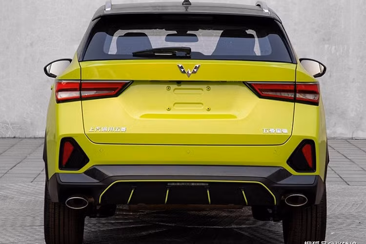 "Trái tim" của Wuling Xing Chi 2023 tại thị trường Trung Quốc là động cơ xăng 4 xi-lanh, hút khí tự nhiên, dung tích 1.5L với công suất tối đa 98 mã lực. Động cơ đồng hành với hộp số sàn hoặc tự động biến thiên vô cấp CVT. Bản S sẽ dùng động cơ xăng 4 xi-lanh, tăng áp, dung tích 1.5L, tạo ra công suất tối đa 145 mã lực. 