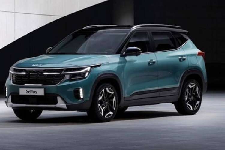 Giờ đây, 4 phiên bản Seltos bản nâng cấp giữa vòng đời đều có cụm đồng hồ đo kỹ thuật số, bao gồm một màn hình nhỏ cho S và màn hình kép 10,25 inch cho Sport, Sport+ và GT-Line, giống như những màn hình của Sportage và EV6 mới.