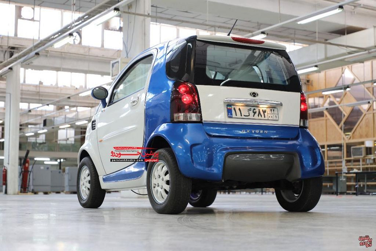 Ông Siamak Hojjat cho biết sẽ chỉ nhập 20% các linh kiện, phụ tùng cần thiết để sản xuất Oxy từ các quốc gia khác. Điều này có nghĩa là Oxygen có tỷ lệ nội địa hóa lên đến 80%. Theo hãng thông tấn IRNA, Công ty Sản xuất Viễn thông Iran (ITMC) cũng đóng góp vào sự phát triển của Oxygen và ITMC sẽ nắm giữ cổ phần trong giai đoạn thương mại hóa mẫu xe này.