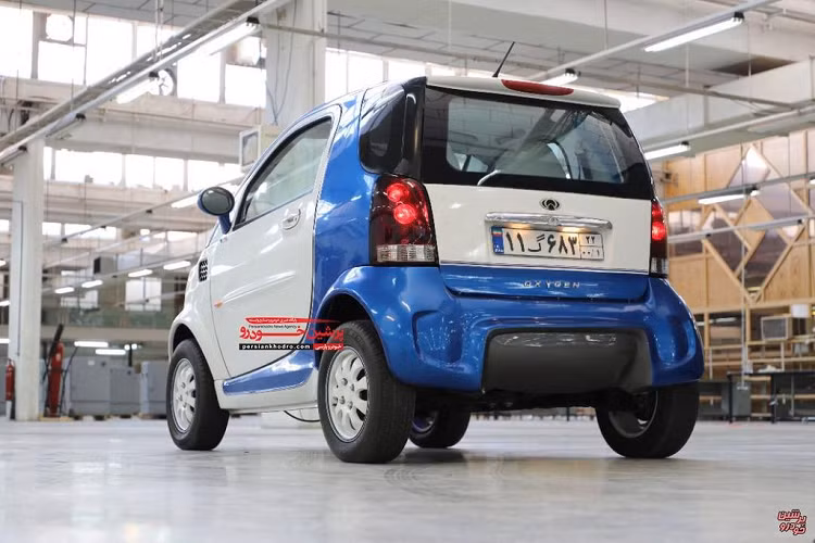 Ông Siamak Hojjat cho biết sẽ chỉ nhập 20% các linh kiện, phụ tùng cần thiết để sản xuất Oxy từ các quốc gia khác. Điều này có nghĩa là Oxygen có tỷ lệ nội địa hóa lên đến 80%. Theo hãng thông tấn IRNA, Công ty Sản xuất Viễn thông Iran (ITMC) cũng đóng góp vào sự phát triển của Oxygen và ITMC sẽ nắm giữ cổ phần trong giai đoạn thương mại hóa mẫu xe này.