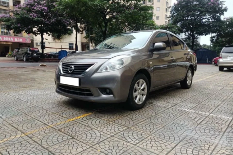 Mức giá xe Nissan Sunny đời cũ từ 250 đồng 320 triệu đồng rất dễ tiếp cận với số đông người mua xe lần đầu làm quen với ôtô, chưa có nhiều kinh nghiệm điều khiển xe 