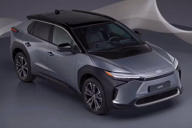 Có vẻ như mẫu concept Toyota bZ4X GR Sport mới sẽ xuất hiện tại Triển lãm Tokyo Auto Salon 2022 vào tháng 1 vừa qua không chỉ là một chiếc xe trưng bày, khả năng nó sẽ được đưa vào sản xuất hàng loạt.