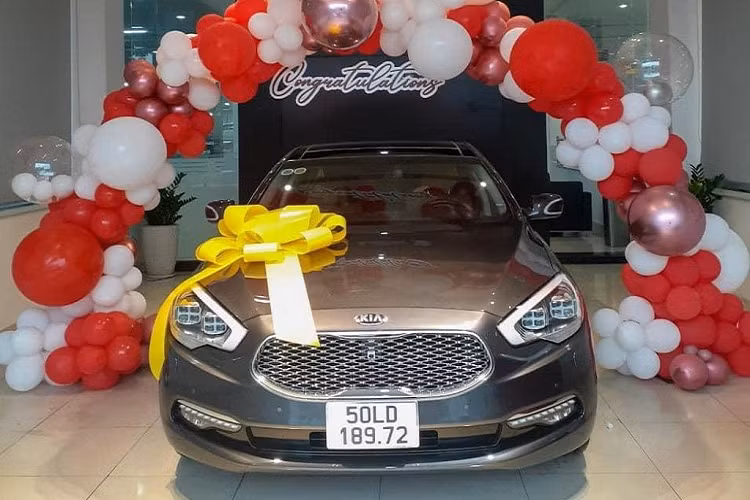 Hot: Kia Quoris tai Viet Nam da tim duoc chu nhan sau 5 nam “nam kho”