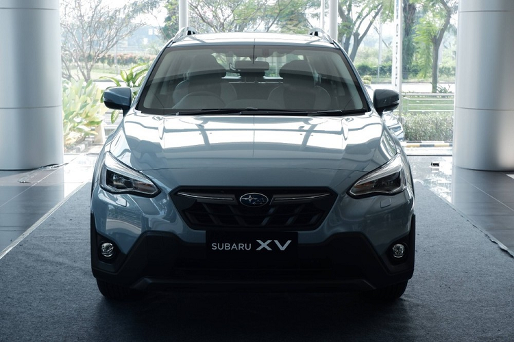 Tại thị trường Indonesia xe có 2 phiên bản, bao gồm 2.0iS và 2.0iS EyeSight. Giá xe Subaru XV 2022 ở hai phiên bản này lần lượt là 449,5 triệu Rupiah (khoảng 715 triệu đồng) và 499,5 triệu Rupiah (794 triệu đồng). Như vậy, mẫu xe này có giá thấp hơn Subaru XV 2022 ở Thái Lan (1,299 - 1,389 triệu Baht, tương đương 890 - 951 triệu đồng).