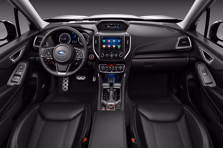 Subaru Forester 2022 vẫn được trang bị cái tính năng hỗ trợ khả năng vượt địa hình. Mẫu xe này vẫn duy trì khoảng sáng gầm 220 mm, hệ thống X-Mode 2 chế độ với Snow/Dirt và Deep snow/Mud. 