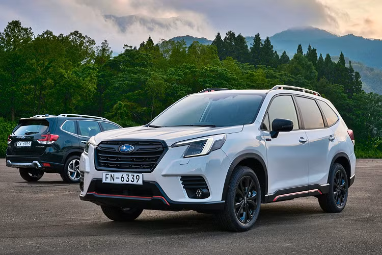 Công nghệ hỗ trợ người lái EyeSight thế hệ thứ 4 được trang bị tiêu chuẩn trên Subaru Forester 2022 mới được trang bị đến 11 tính năng khác nhau, trong đó có 3 hệ thống hỗ trợ hoàn toàn mới.