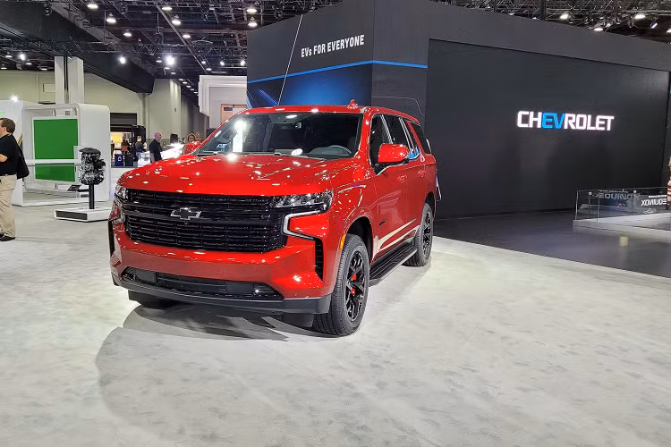 Mẫu xe này cũng có thể chạy hết một phần tư dặm trong vòng 14,2 giây ở tốc độ 156 km/h, nhanh hơn 0,2 giây so với RST tiêu chuẩn. Các nâng cấp về hiệu năng mở rộng ra bên ngoài khoang động cơ và một số chi tiết được trang bị với Tahoe PPV.