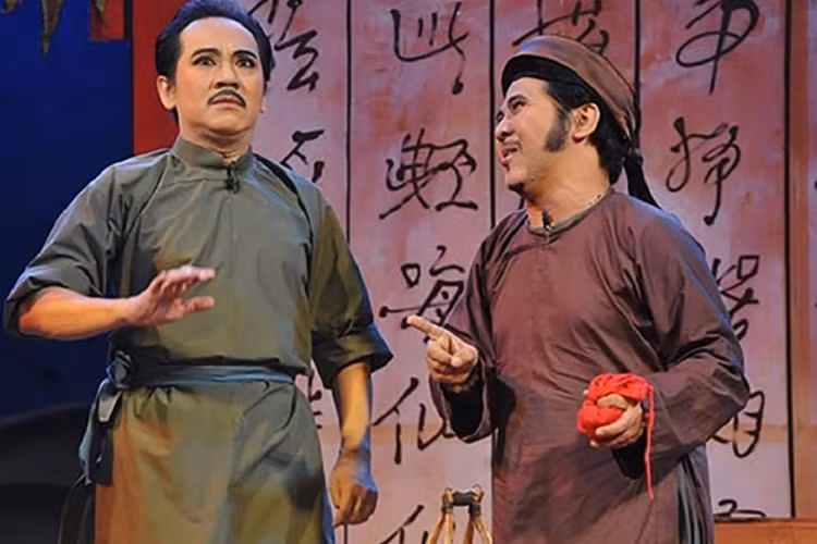 Dù cuộc sống của NS Bạch Long khá vất vả nhưng anh không oán thán, lại càng không muốn phiền hà đến em ruột. Mặc dù ở xa nhau nhưng tình anh em của họ vẫn rất khăng khít, luôn hỗ trợ cho nhau khi cần thiết. 