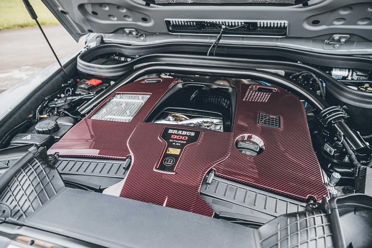 Sẽ chỉ có 25 chiếc xe SUV hạng sang Brabus 900 Rocket Edition được sản xuất trên toàn thế giới và ít nhất một chiếc sẽ có mặt tại Việt Nam để trưng bày tại triển lãm ô tô Việt Nam 2022 dự kiến diễn ra vào tháng 10 sắp tới.