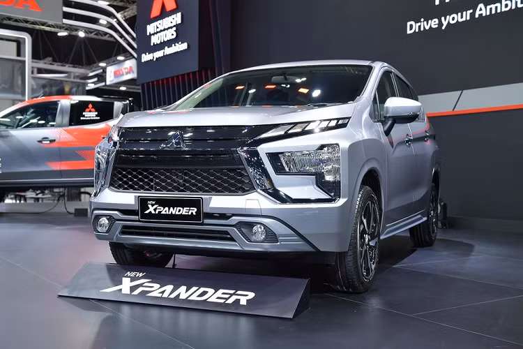 Thái Lan trên thực tế là thị trường Đông Nam Á thứ 3 đón nhận Mitsubishi Xpander 2022, sau Indonesia và Philippines. So với xe ở 2 thị trường kể trên, Mitsubishi Xpander 2022 giá rẻ dành cho Thái Lan không có gì khác biệt về thiết kế nội - ngoại thất.