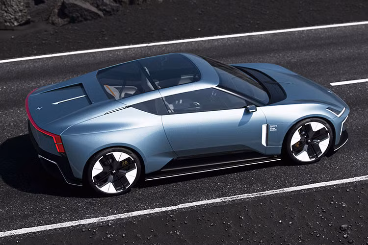 Chiếc O2 được xây dựng dựa trên nền tảng Precept/5 với chiều dài cơ sở rút ngắn thêm 307 mm xuống còn 2792 mm. Thay cho phần thân xe bốn cửa chính là phần thân của mẫu Coupe hai cửa, phần mui xe được làm bằng kính ấn tượng và có thể đóng mở để đem tới trải nghiệm của một mẫu xe mui trần hoàn hảo.