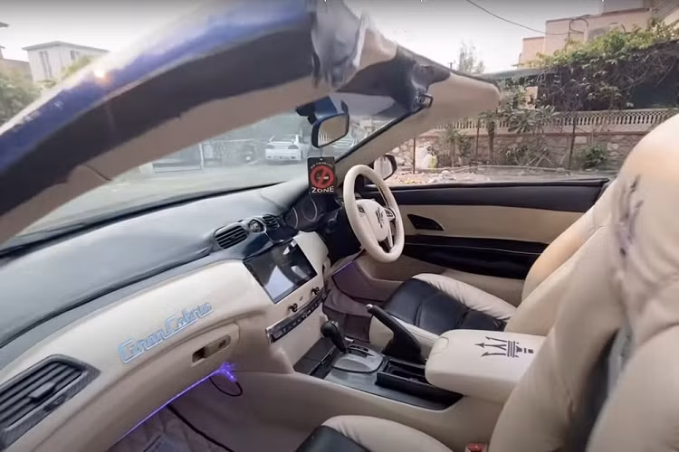 Nhưng dường như một người đam mê Maserati ở Ấn Độ đã không thể kiên nhẫn chờ đợi GranTurismo thế hệ mới, và quyết định biến chiếc Honda Accord thành một bản sao của thế hệ trước. Nhìn từ xa, chiếc xe màu xanh này có thể dễ dàng đánh lừa những con mắt không tinh tường. Nhưng một khi quan sát gần hơn, “ảo ảnh” đó sẽ dần lu mờ.