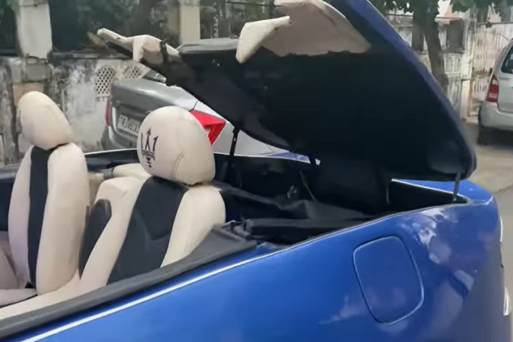 Nội thất của xe cũng được độ lại, nhưng tất nhiên là nó không thể sang trọng và đẳng cấp như xe thật. Hình dáng và kiến trúc tổng thể trông không tệ, nhưng mọi thứ liền lộ ra sự rẻ tiền khi nhìn kỹ vào chi tiết.