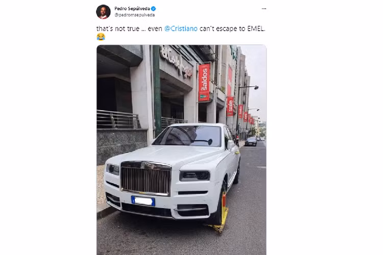 Chiếc SUV siêu sang Rolls-Royce Cullinan của Cristiano Ronaldo mua vào tháng 3/2019. Chiếc xe mà “anh Bảy” sở hữu có màu trắng muốt, giá trị ước tính của xe hơn 15 tỷ đồng.