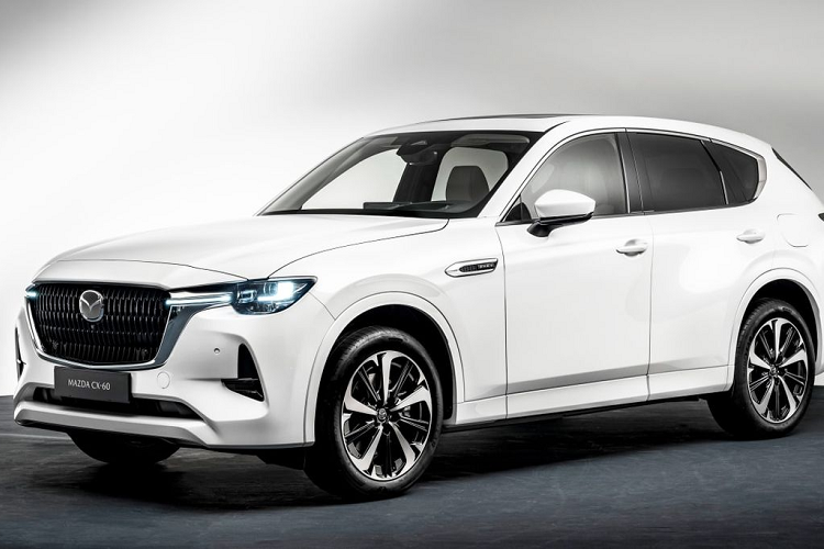 Mới đây, đã có một số nguồn tin tiết lộ rằng mẫu xe SUV Mazda CX-70 sẽ được ra mắt thị trường Bắc Mỹ vào năm sau, bằng sáng chế của mẫu xe này tại Bắc Mỹ đã bị rò rỉ. Theo đó, ngoài động cơ 6 xi-lanh thẳng hàng, Mazda CX-70 và CX-90 sẽ có thêm động cơ 4 xi-lanh hybrid, có lẽ là trang bị tiêu chuẩn.