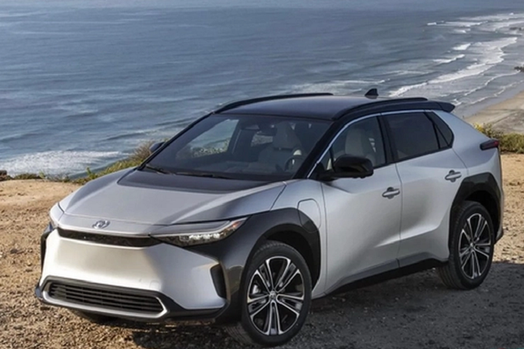 Hiện chưa rõ Toyota có kế hoạch bán bZ4X ở thị trường Việt Nam hay không. Có thể việc trưng bày bZ4X trong triển lãm VMS 2022 có thể chỉ là động thái thăm dò thị trường của Toyota Việt Nam.