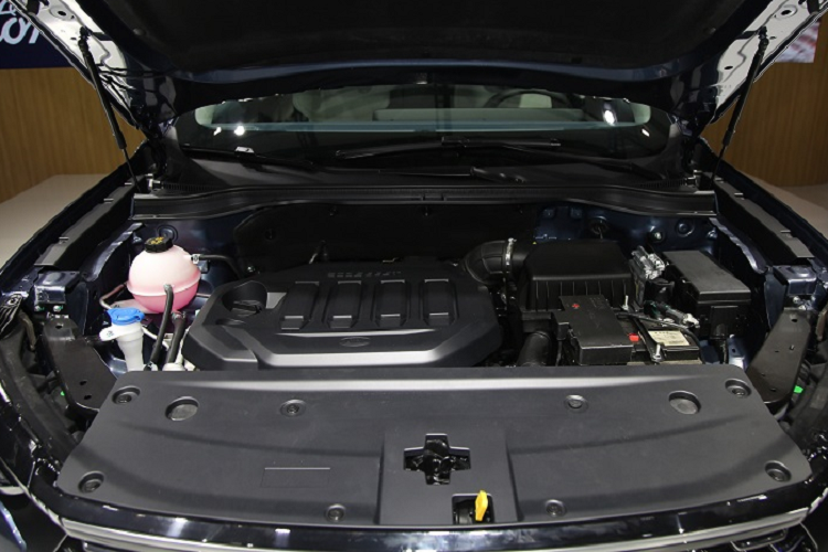 Về khả năng vận hành, Ford Territory 2023 tại Việt Nam sẽ sử dụng động cơ xăng EcoBoost 4 xi-lanh, tăng áp, dung tích 1.5L sản sinh công suất tối đa 170 mã lực và mô-men xoắn cực đại 260 Nm, đi kèm hộp số tự động ly hợp kép ướt 7 cấp.