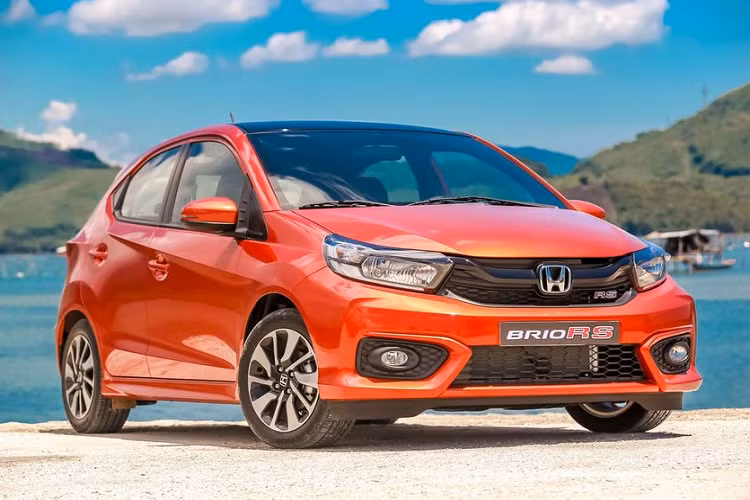 Cụ thể, ông Yusak Billy - Giám đốc Kinh doanh và Tiếp thị của PT Honda Prospect Motor (HPM) cho biết: “Đúng vậy, Việt Nam áp dụng tiêu chuẩn khí thải Euro 5. Trong khi đó, Brio do HPM lắp ráp chỉ đạt tiêu chuẩn khí thải Euro 4 nên chúng tôi không xuất khẩu xe sang Việt Nam nữa".