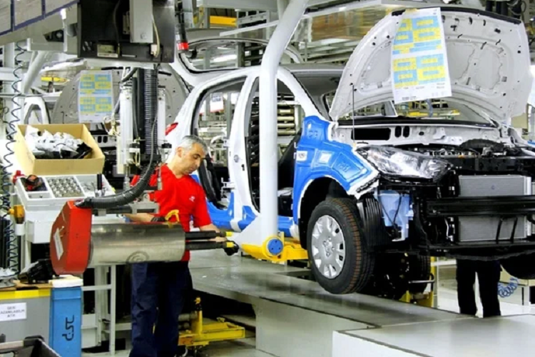 Rất nhiều xe điện từ Hyundai Motor Group không đáp ứng các yêu cầu trên của điều luật mới. Chúng bao gồm Genesis GV60, Genesis G80 Electrified, Hyundai Kona Electric, Hyundai Ioniq 5, Hyundai Ioniq 6, Kia EV6 và Kia Niro EV. Tất cả các xe này đều hiện được sản xuất độc quyền tại Hàn Quốc. Nếu Hyundai Motor Group khởi động sản xuất các dòng xe điện trên tại Mỹ, cuộc chơi có thể đổi khác.