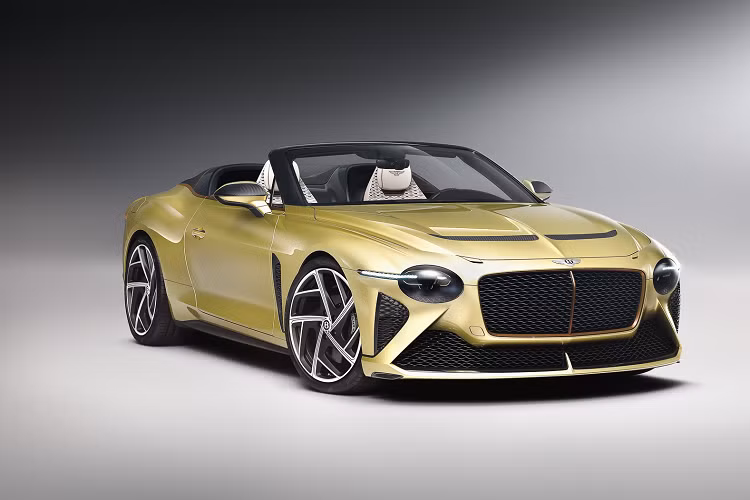 Được trang bị động cơ W12 6.0 lít, Bacalar có mức công suất lên tới 650 mã lực. khi đó, nội thất của những chiếc máy bay được trang trí bằng nhiều loại vật liệu tốt nhất hiện có, tất cả đều có nguồn gốc bền vững.