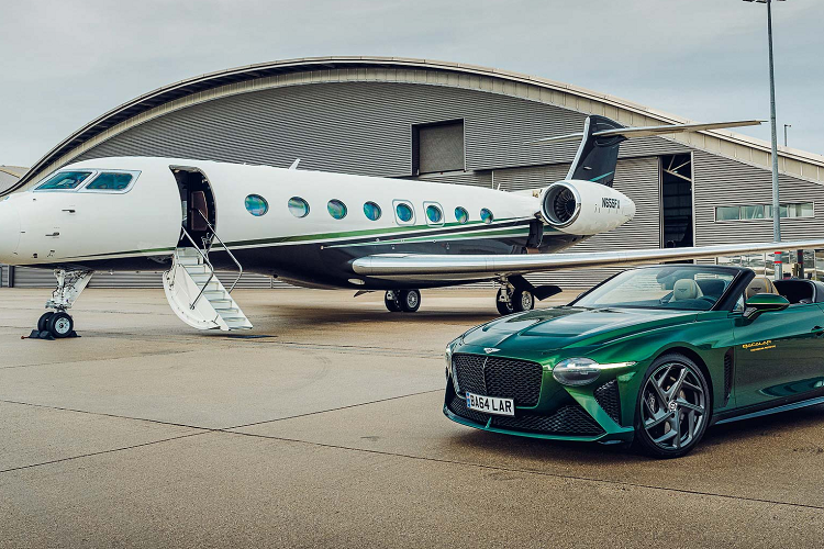 Thông thường những chiếc xe sang, siêu xe được thiết kế lấy cảm hứng những chiếc máy bay phản lực, máy bay trực thăng nhưng trong lần này, chính chiếc Bentley Bacalar đã trở thành nguồn cảm hứng cho việc thiết kế nội thất của máy bay trực thăng cao cấp và chuyên cơ.