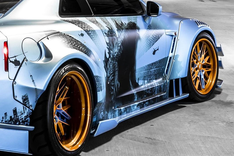 Xe được trang bị hệ thống xả mới, bộ làm mát liên động, cửa hút và hệ thống kim phun cũng đã được thay thế cùng một số hạng mục khác. Hơn nữa, gói độ này cũng mang tới cho mẫu xe GT-R Stage III hệ thống treo lò xo coilover và bộ vi sai phía sau được làm lại hoàn toàn nhằm tăng khả năng vận hành cho chiếc xe độ.