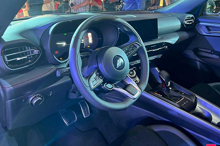 Khá thú vị là sau chưa đầy 24 giờ ra mắt chiếc xe Dodge Hornet 2023 với giá bán dự kiến dưới 30.000 USD, hãng xe đến từ Mỹ đã có màn thu hoạch rất ấn tượng khi nhận về 14.000 đơn đặt hàng, một con số khiến không ít các hãng xe khác phải thèm muốn.