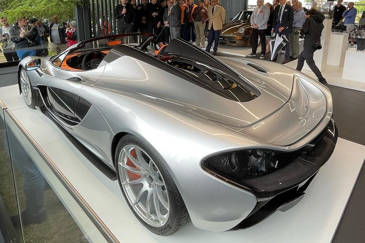 Đây không phải là phiên bản mui trần P1 do hãng xe McLaren sản xuất để hoàn thành mảnh ghép còn thiếu cho bom tấn hybrid này mà được thực hiện bởi Lanzante, một hãng độ có nhiều năm kinh nghiệm làm việc với các phiên bản xe McLaren từ tiêu chuẩn, hypercar đến xe đua.