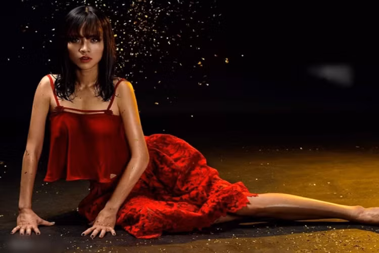 Khác với những vai ngổ ngáo, bụi bặm Dung là nhân vật mới mẻ mà Thúy An đảm nhận. Vào vai người phụ nữ giỏi giang, kiên cường, gánh vác kinh tế, diễn xuất của Thúy An nhận được nhiều lời khen của khán giả. Trả lời truyền thông, Thúy An cho biết, cô không gặp quá nhiều khó khăn để có thể nhập vai Dung. Điểm khác biệt là Dung là trụ cột kinh tế trong gia đình nhưng rất yêu thương chồng con. Chính vì thế, người đẹp 8X trăn trở làm sao diễn thật tinh tế để chạm đến trái tim khán giả.