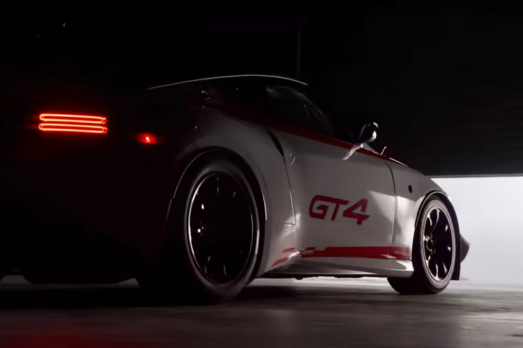 Các thông số kỹ thuật chi tiết hơn của xe sẽ được tiết lộ tại triển lãm SEMA 2022 ở Mỹ, diễn ra vào ngày 1-4 tháng 11/2022. Xe sẽ bắt đầu được bán ra từ nửa đầu năm 2023, giá xe Nissan Z GT4 2022 chưa công bố nhưng dự kiến sẽ không chênh lệch quá lớn so với bản Z Proto Spec cao cấp nhất hiện nay của xe tiêu chuẩn giá 52.990 USD ( khoảng 1,226 tỷ đồng).