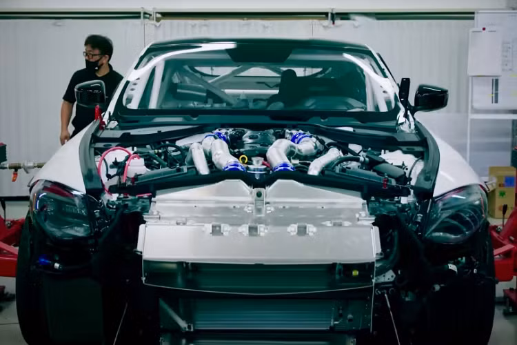 Nissan Z GT4 được phát triển tại các cơ sở kỹ thuật của Nismo và trải qua nhiều lượt chạy thử trên các đường đua. Chiếc xe tham gia thử nghiệm trong Cuộc đua 24 giờ Fuji vào tháng 6 cũng là một phần trong quá trình phát triển xe đua chính thức, cũng như trong các sự kiện Super Taikyu Series mở rộng tại Motegi và hơn thế nữa.