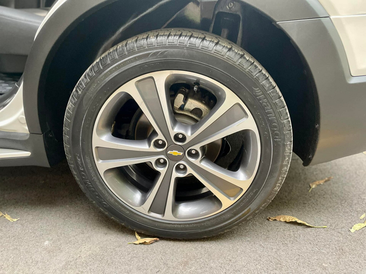 Như đã nói trong bài viết này, Chevrolet Captiva đời 2017 rất hấp dẫn người dùng Việt ở giá bán nhưng mức độ hao xăng ở động cơ 2.4 lít khá lớn là rào cản với người tiêu dùng, nhất là thời buổi xăng tăng giá như hiện nay.