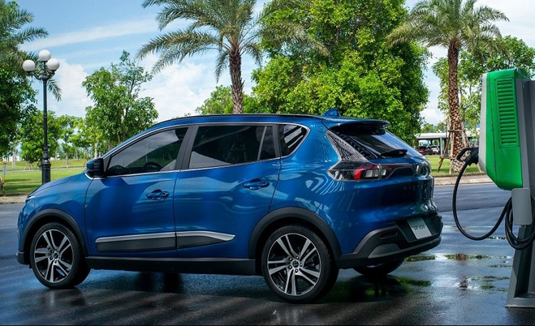 6 dieu can can nhac truoc khi mua o to dien-Hinh-2