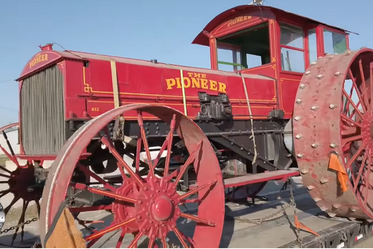 Ban đầu có giá 2.700 USD vào năm 1911 (khoảng 77.500 USD vào năm 2022), nhưng hiện Pioneer 30-60 được định giá khoảng 500.000 USD (tương đương 11,4 tỷ đồng). Ở thời điểm ghi hình video trên, chiếc xe đang được lên lịch để bán đấu giá, nhưng rồi không bán được với giá thầu cao là 456.750 USD.