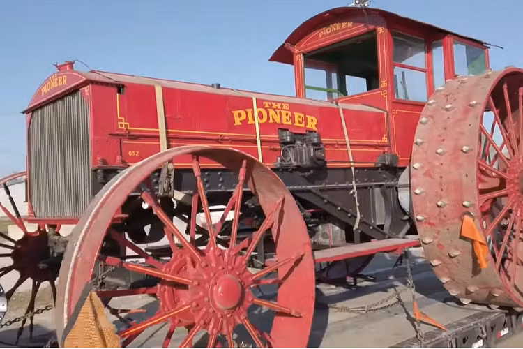 Ban đầu có giá 2.700 USD vào năm 1911 (khoảng 77.500 USD vào năm 2022), nhưng hiện Pioneer 30-60 được định giá khoảng 500.000 USD (tương đương 11,4 tỷ đồng). Ở thời điểm ghi hình video trên, chiếc xe đang được lên lịch để bán đấu giá, nhưng rồi không bán được với giá thầu cao là 456.750 USD.