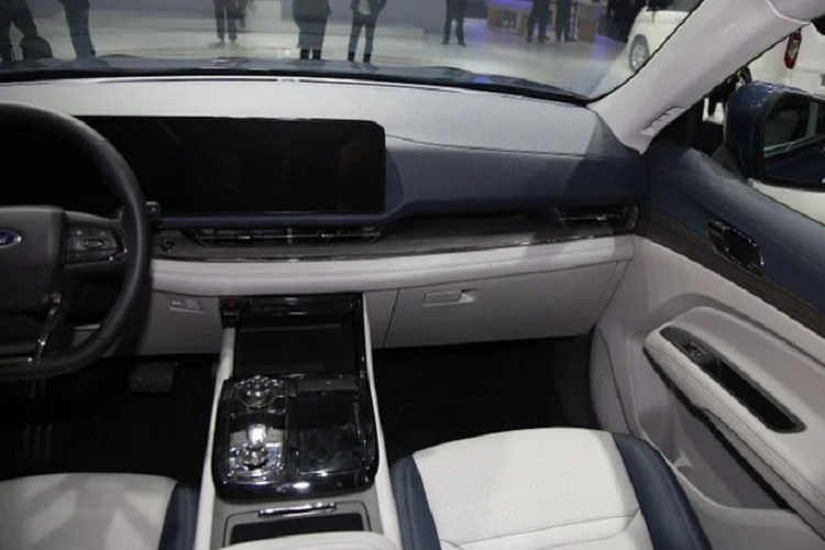 Ford Territory 2023 tại Việt Nam sẽ có duy nhất lựa chọn động cơ xăng 4cyl dung tích 1.5L tăng áp công nghệ EcoBoost của Ford, động cơ này sản sinh ra công suất tối đa 170 mã lực và mô men xoắn cực đại đạt 260 Nm.