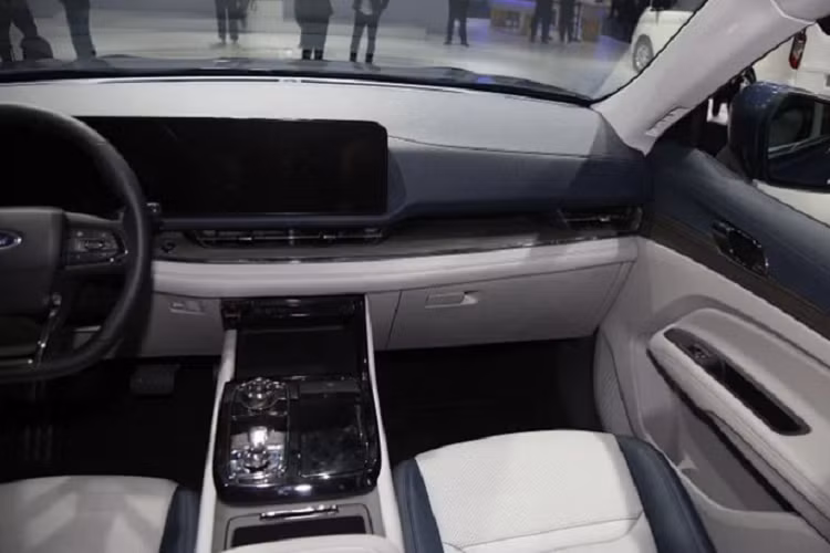 Ford Territory 2023 tại Việt Nam sẽ có duy nhất lựa chọn động cơ xăng 4cyl dung tích 1.5L tăng áp công nghệ EcoBoost của Ford, động cơ này sản sinh ra công suất tối đa 170 mã lực và mô men xoắn cực đại đạt 260 Nm.